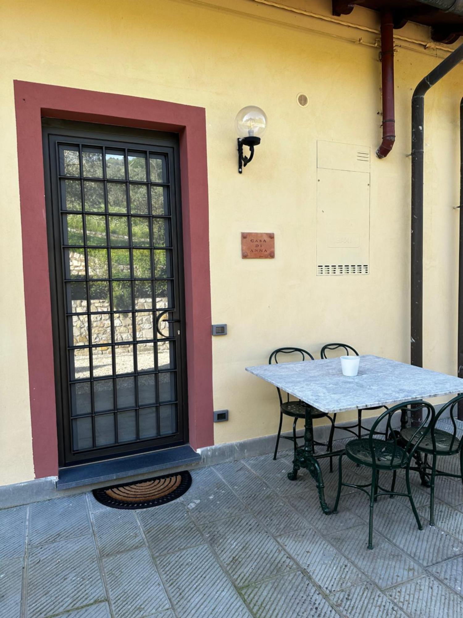 Casa Di Anna Apartment ปิสโตยา ภายนอก รูปภาพ